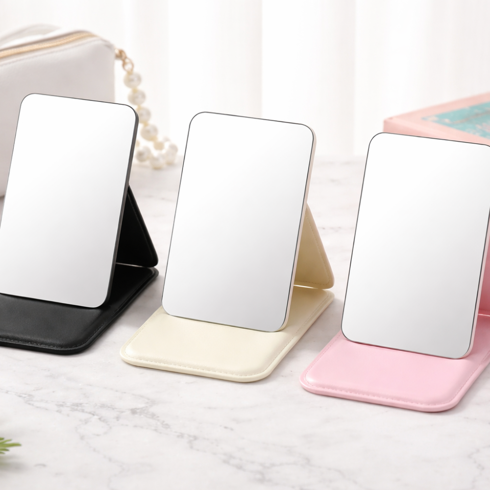 Personalised Compact Mirror – Custom Name Travel Mirror